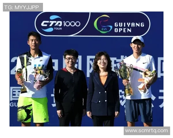 与黄军的深度对话：回顾他的网球生涯与未来展望